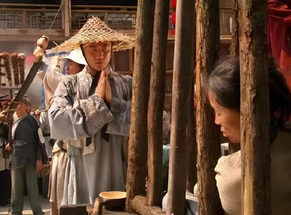 从乞丐到皇帝，朱元璋登基后，他的兄弟姐妹都在哪？他对之如何？