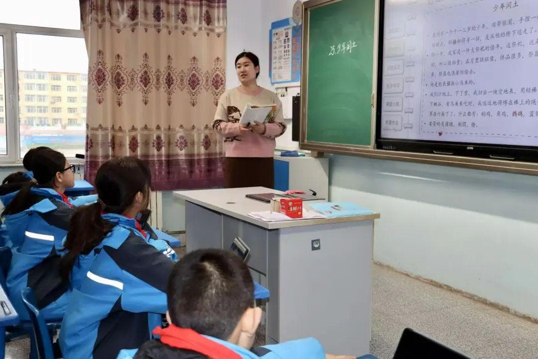 察右后旗蒙古族学校：科技助力语言文字规范与民族文化传承