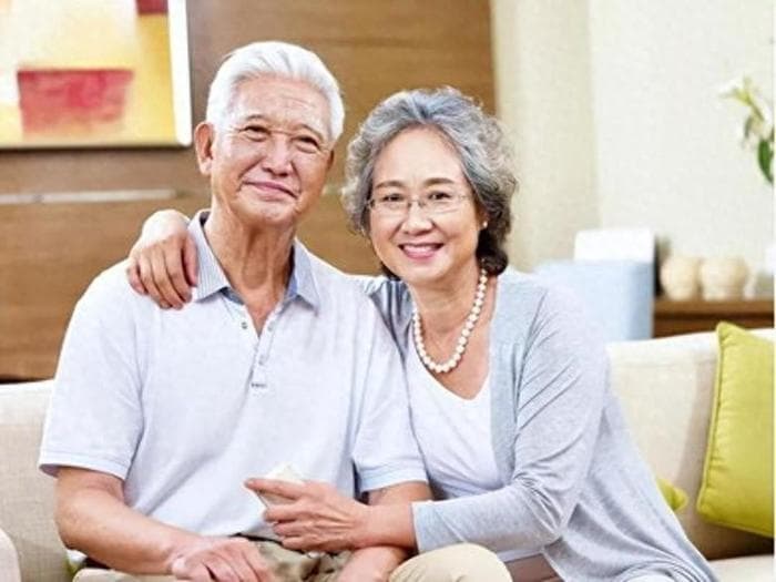 老人味的“祸首”被揪出，提醒：55岁后做好这几点，老了也没味