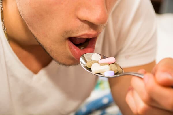 扁桃体炎需要吃头孢吗？医生提醒：这3种情况不能滥用抗生素
