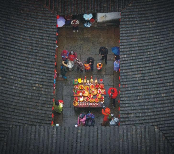 百年祝福的当代表达