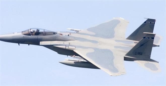 五代机爬升高度排名：F-22最高2万米，苏-57达1.9万米，歼-20表现如何？