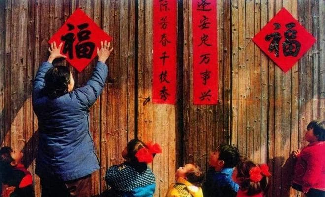 撕下来的门神、春联、福字怎么处理才正确？千万别一扔了之！