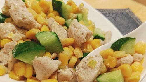 豌豆玉米配鸡丁：营养美味的家常菜