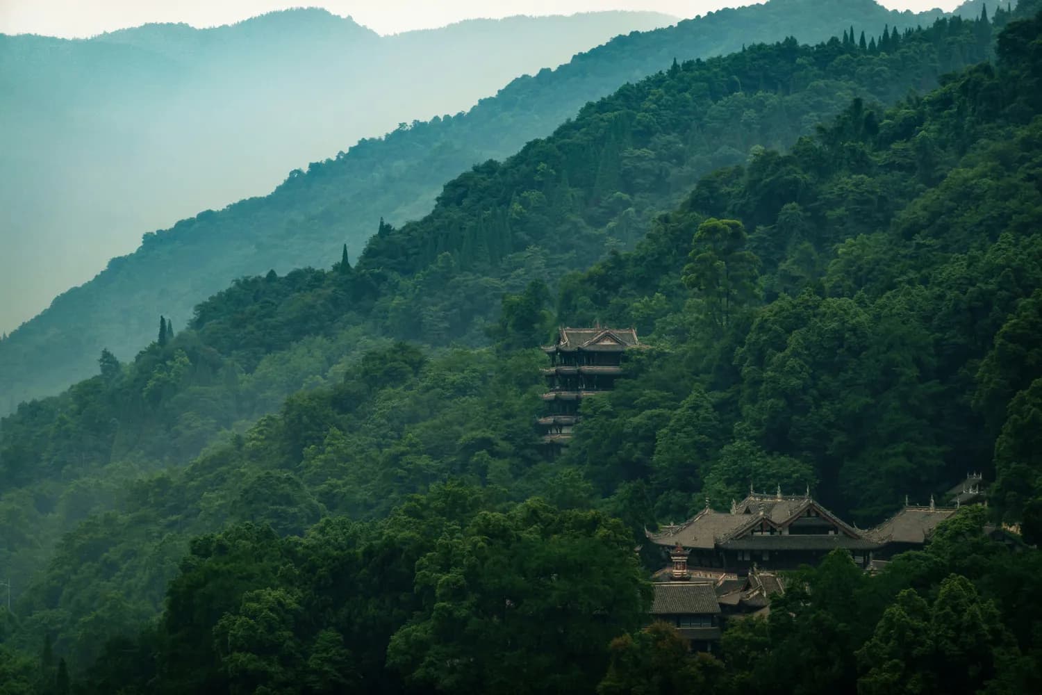 青城山：老子与张道陵的道教传奇