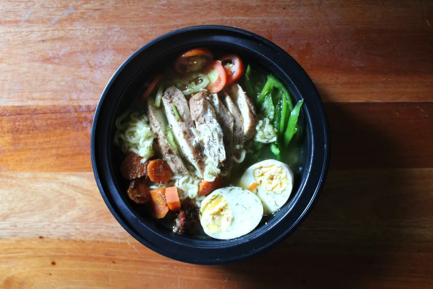 元旦打卡弥勒市，地道美食卤鸡米线不容错过！