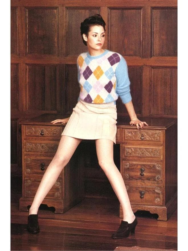 重返繁花时光，感受90年代复古穿搭的魅力