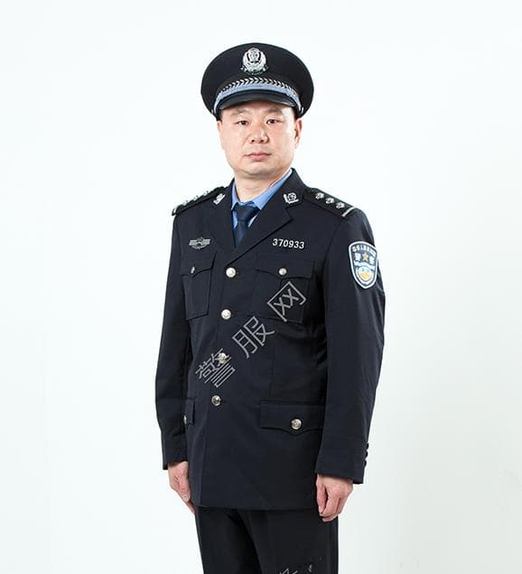 警服上的警标寓意体现在哪些方面