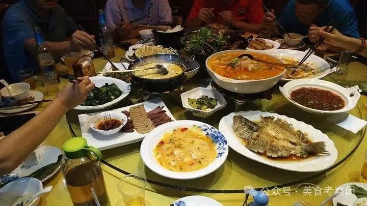 河南最出名的8道名菜，香辣可口，又鲜又嫩，自己在家也能轻松做