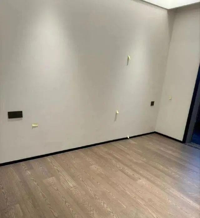 深圳"提灯定损"最新进展：房东已退还女子18000元押金