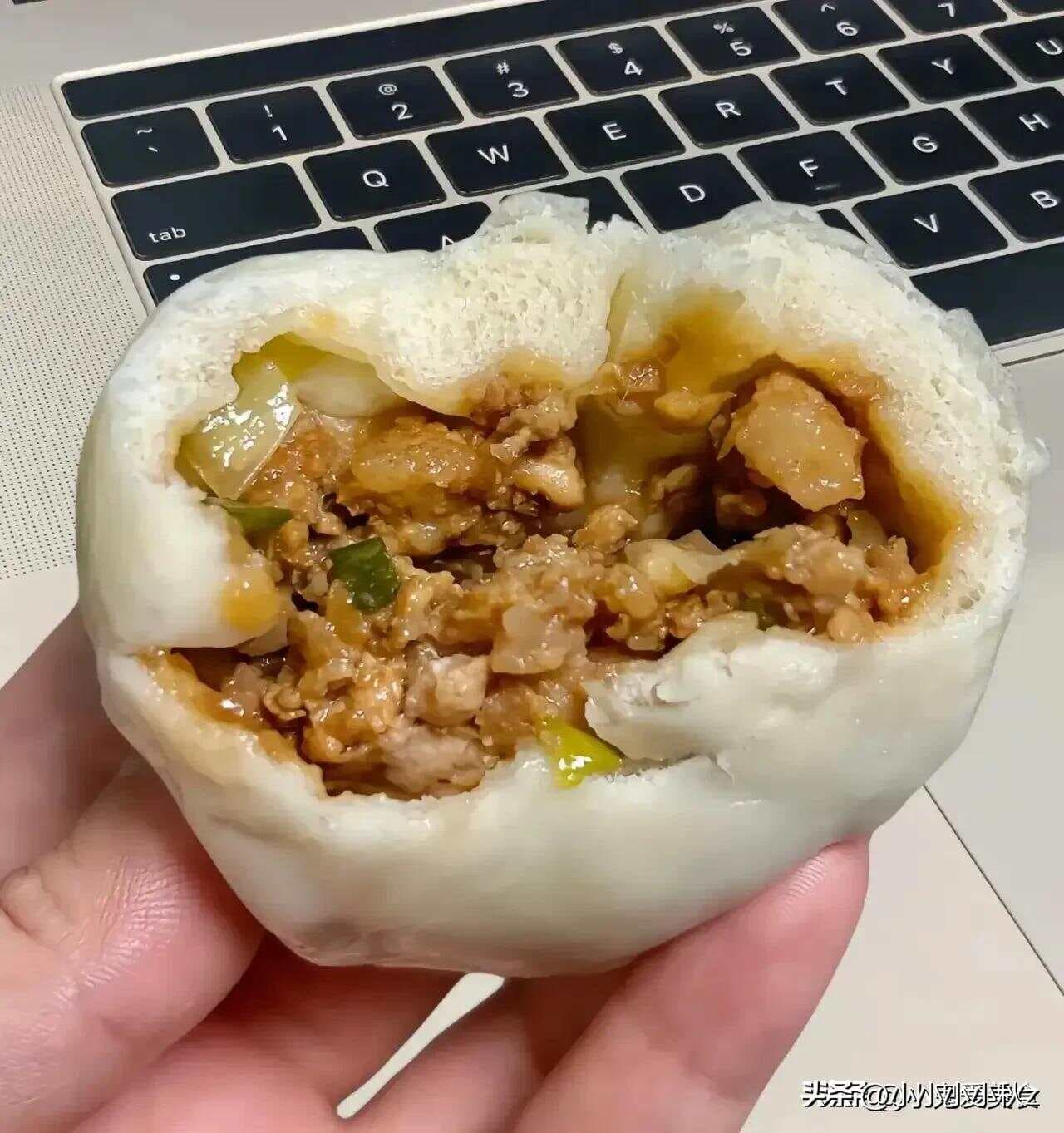 祖传包子馅料配方大公开：猪肉与牛肉的美味秘诀