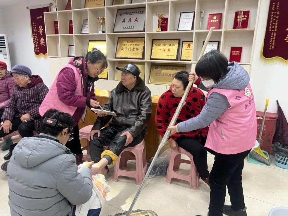 “低龄”助“高龄”：江苏仪征社区创新养老模式