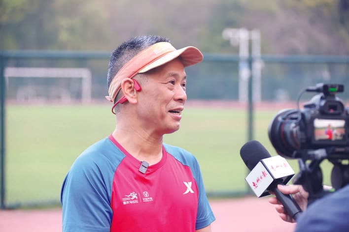 惠州“人字拖跑马达人”冯建军：5年参加13场“全马”