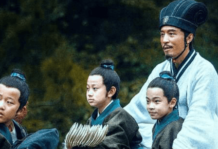 忠诚与理想：诸葛亮不篡位的深层原因