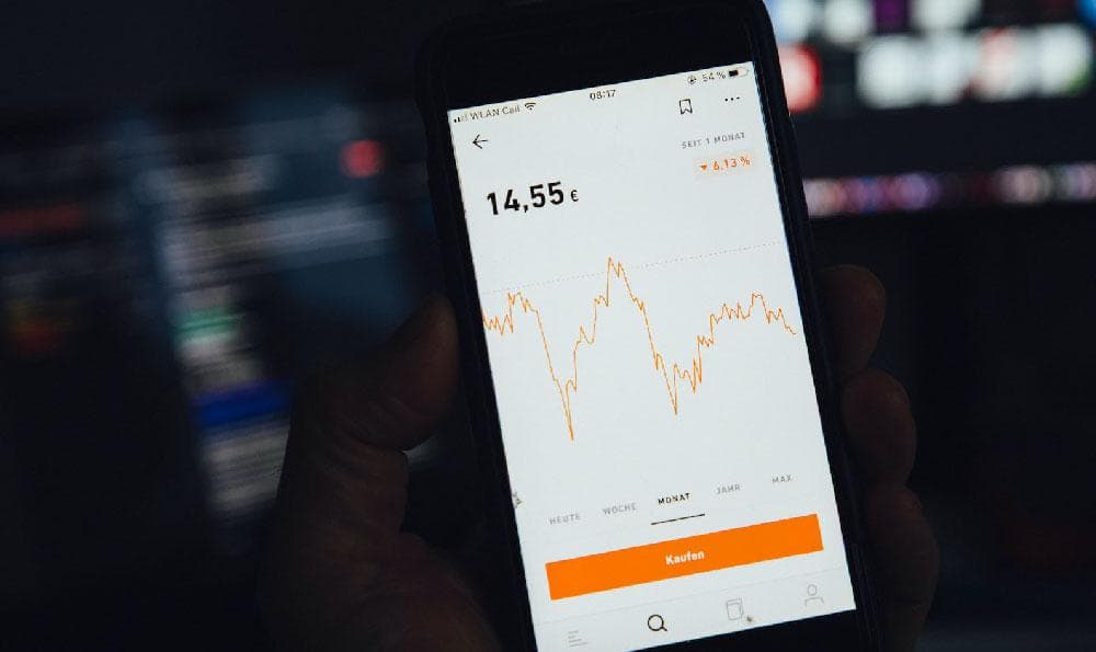 股票基本面和技术面分析：投资决策的双刃剑