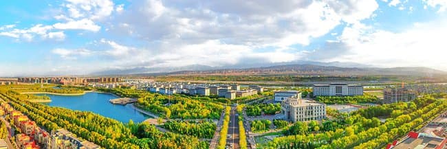新中国成立75年：嘉峪关从工业重镇到文旅名城的华丽蜕变