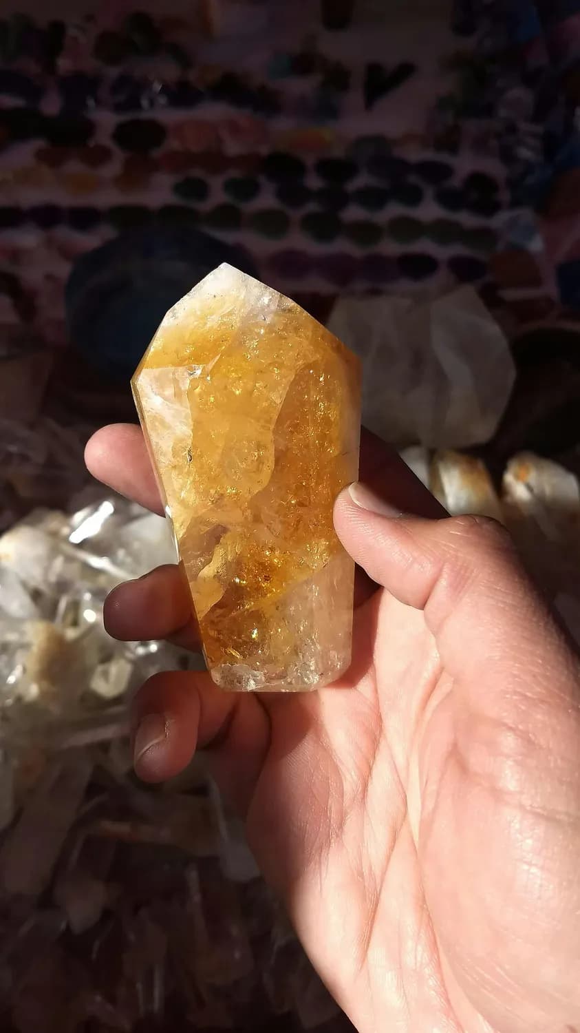 双十一抢购黄水晶，家居风水大揭秘！