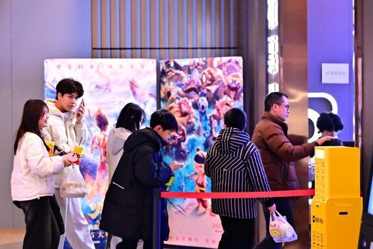 《哪吒2》热映背后：消费者遭遇"退票难"困境