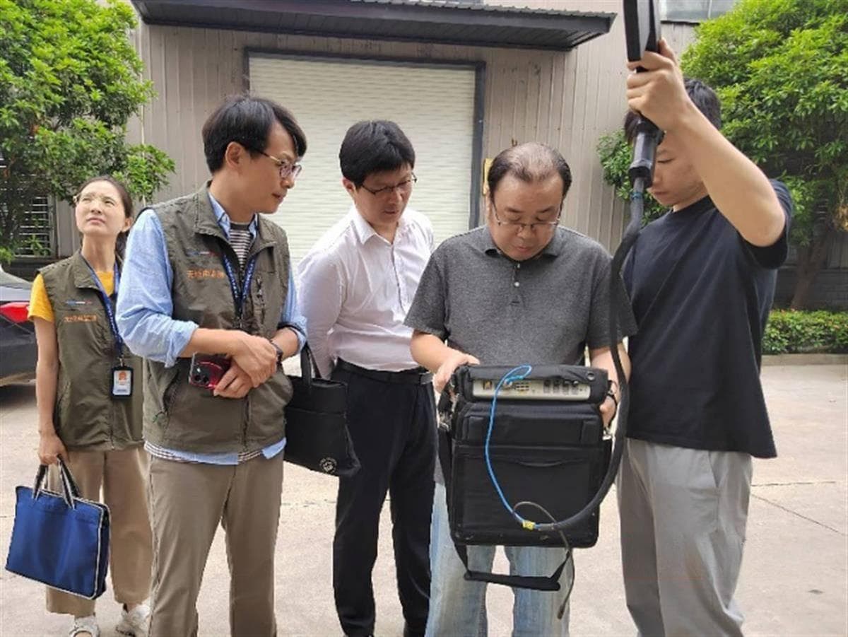 【电波警戒线③】手机信号放大器，不得擅自设置！