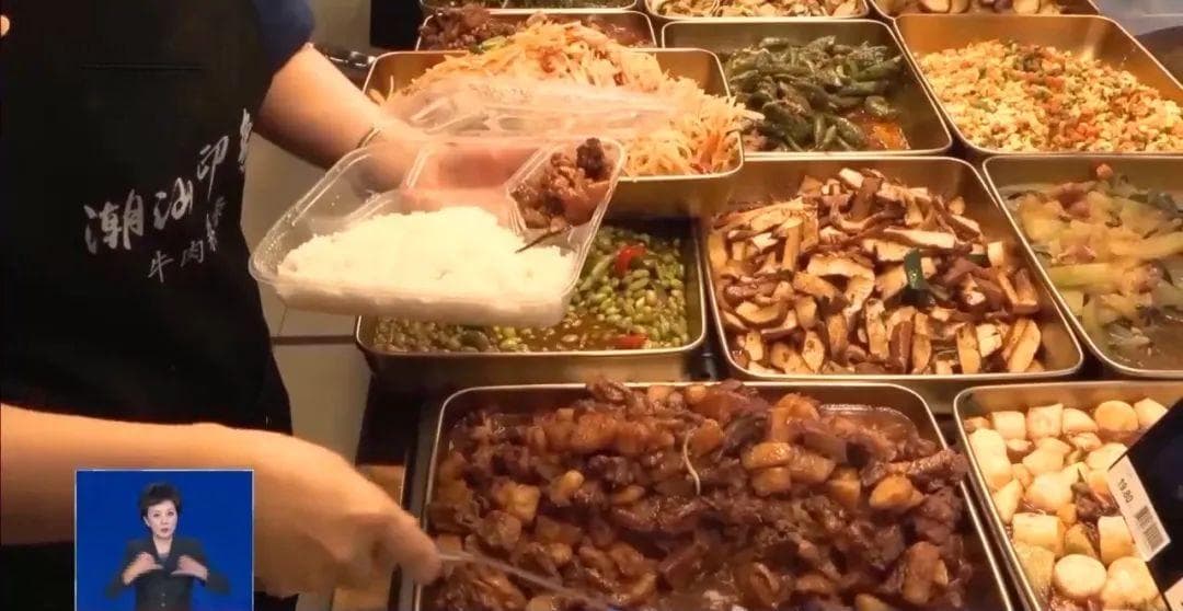 科学辟谣 | 中国人不适合喝牛奶？脱脂奶比全脂奶更健康？真相是……