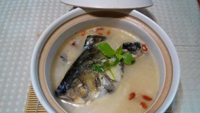 天麻鱼头豆腐汤的做法与功效
