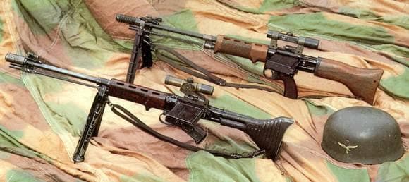 二战德军伞兵利器：FG42步枪的技术革新与实战应用