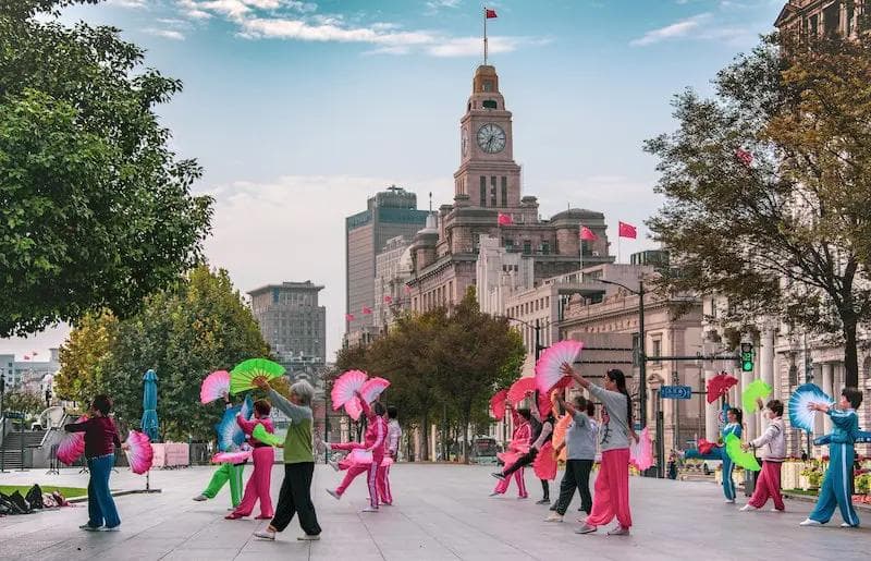 上海外滩旅游指南：看什么、做什么和知道什么