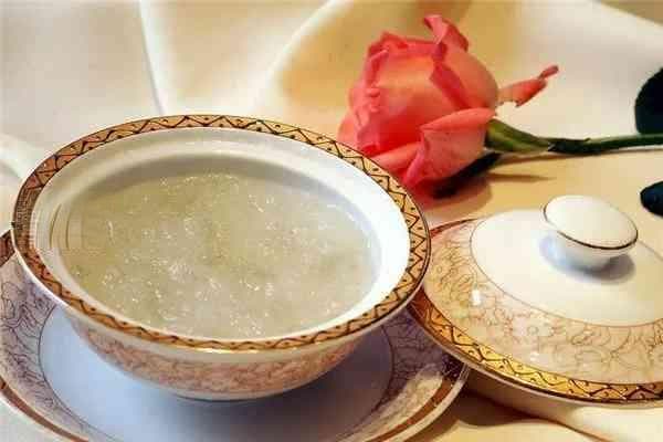揭秘燕窝：颗粒成分、功效与挑选指南
