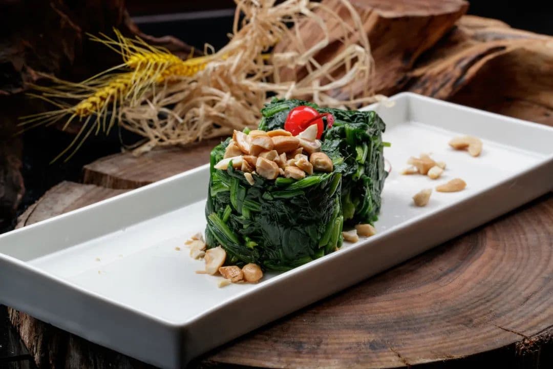 菠菜可以和豆腐一起烹饪吗？