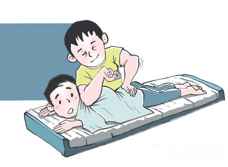 按摩不当易引发瘫痪，并非所有人适合