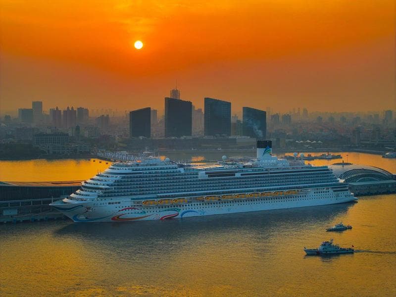 中国邮轮产业发展报告发布：国产邮轮加速崛起，国际邮轮重返中国市场