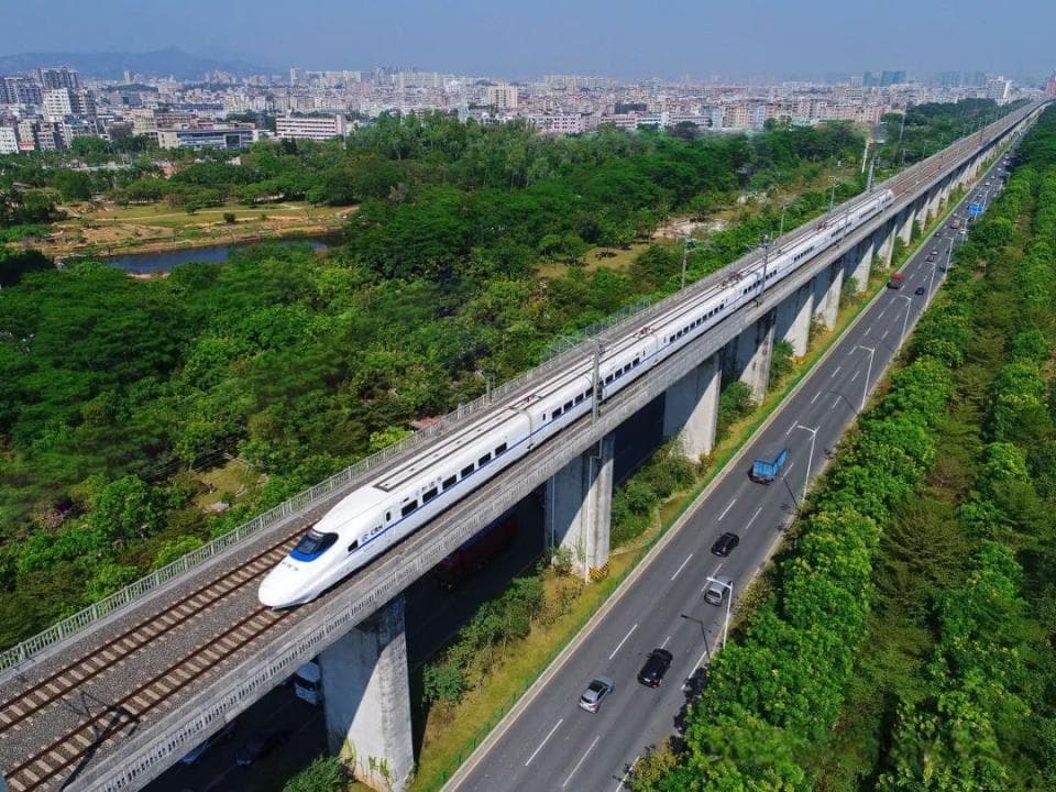 高铁建设趋缓，未来方向在哪？