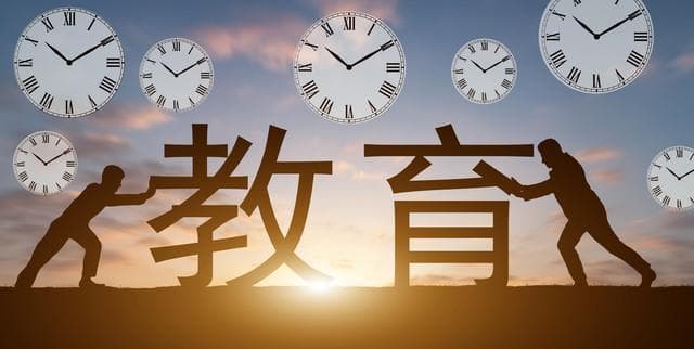 高考压力致鞍山女生"一睡不起"，专家呼吁关注学生心理健康