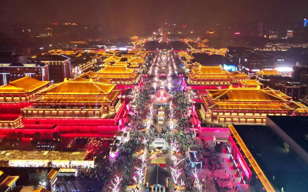 大唐不夜城的建造历史以及主要景点和游玩体验