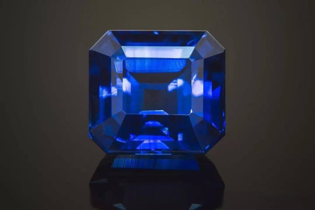 科普｜九月生辰石——蓝宝石（Sapphire）