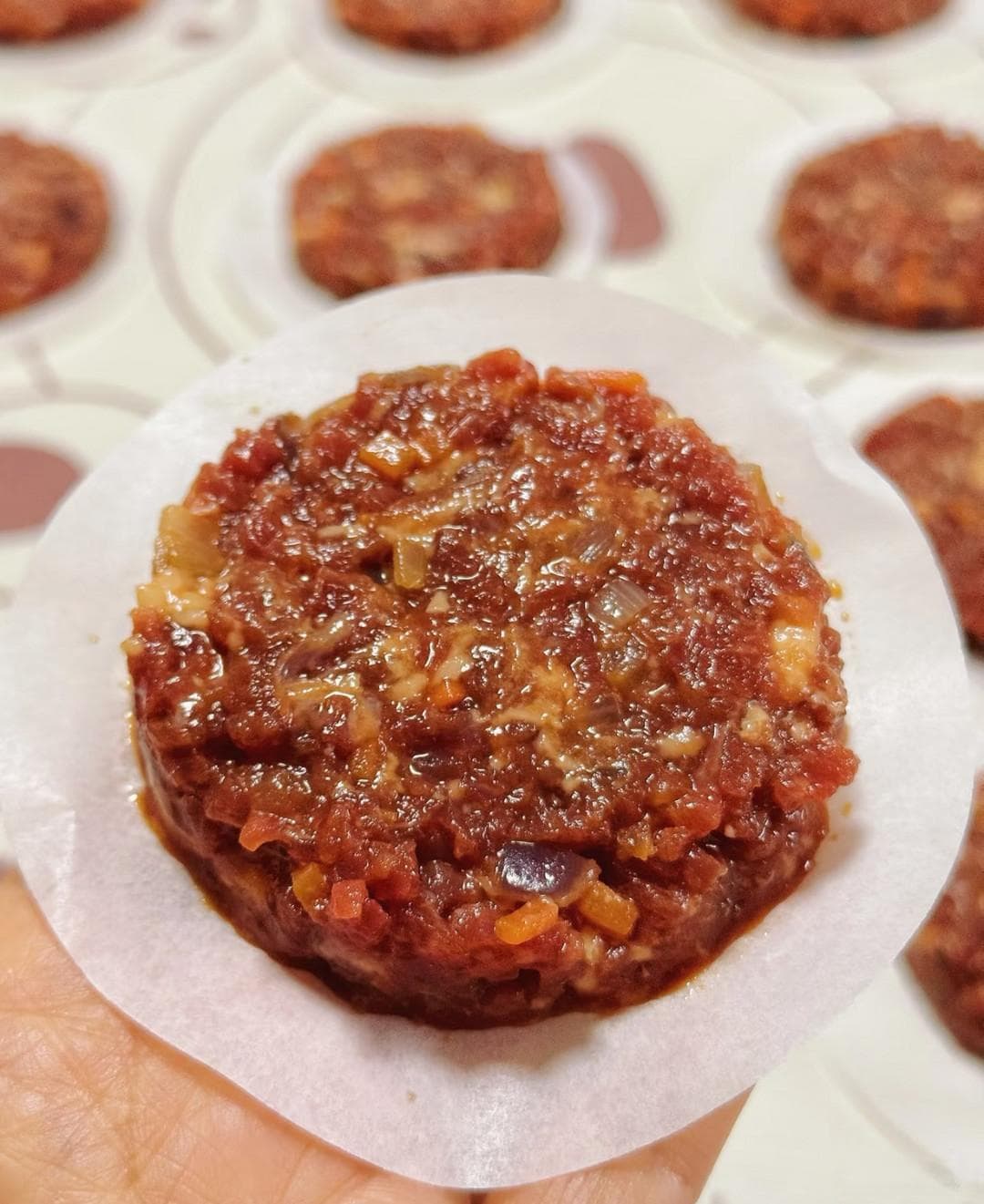 美式汉堡牛肉饼制作教程：从选材到煎制的完整指南