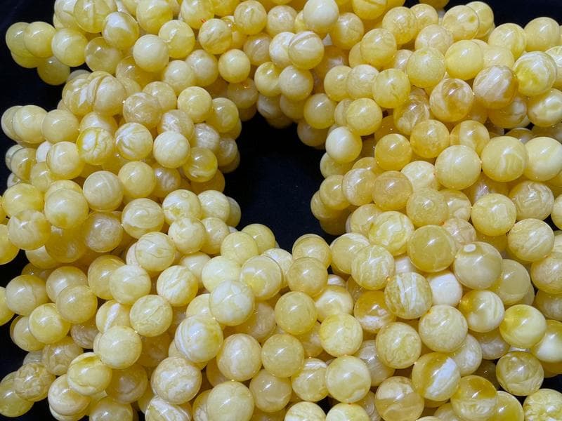 南红和蜜蜡可以一起戴吗？佩戴指南与文化价值解析