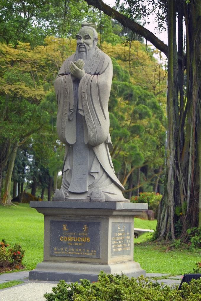 数字化家谱：现代技术如何重塑家族历史传承