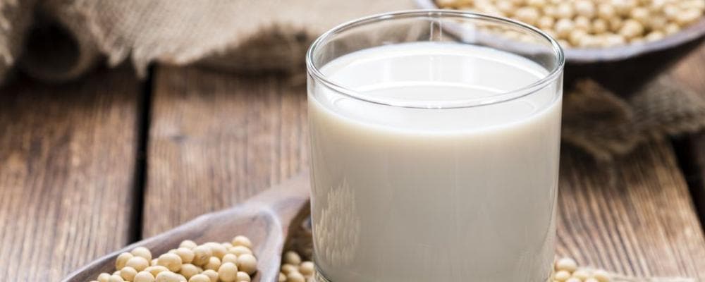 豆浆和牛奶的营养成分有何差别？教你如何选择？