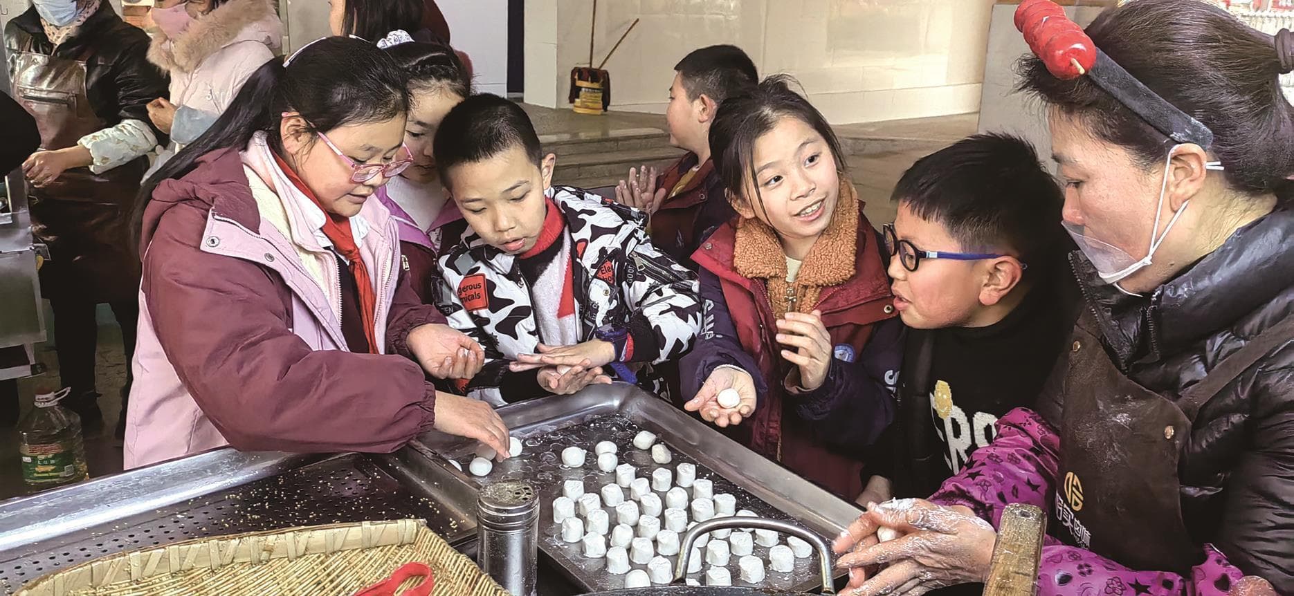 南充南荣路小学：以美食为载体的跨学科课程创新实践