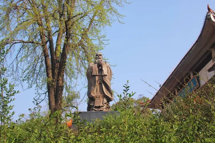 岳阳文庙，隐藏在闹市中的千年学府，这里有不可错过的宋代古建筑