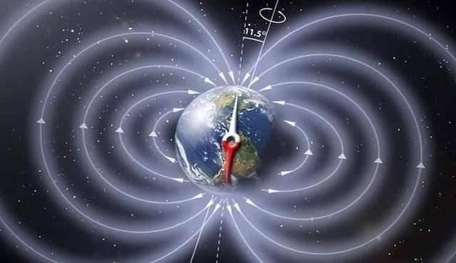 地球磁场正不断减弱，到底是什么原因引起的？对人类有什么影响？