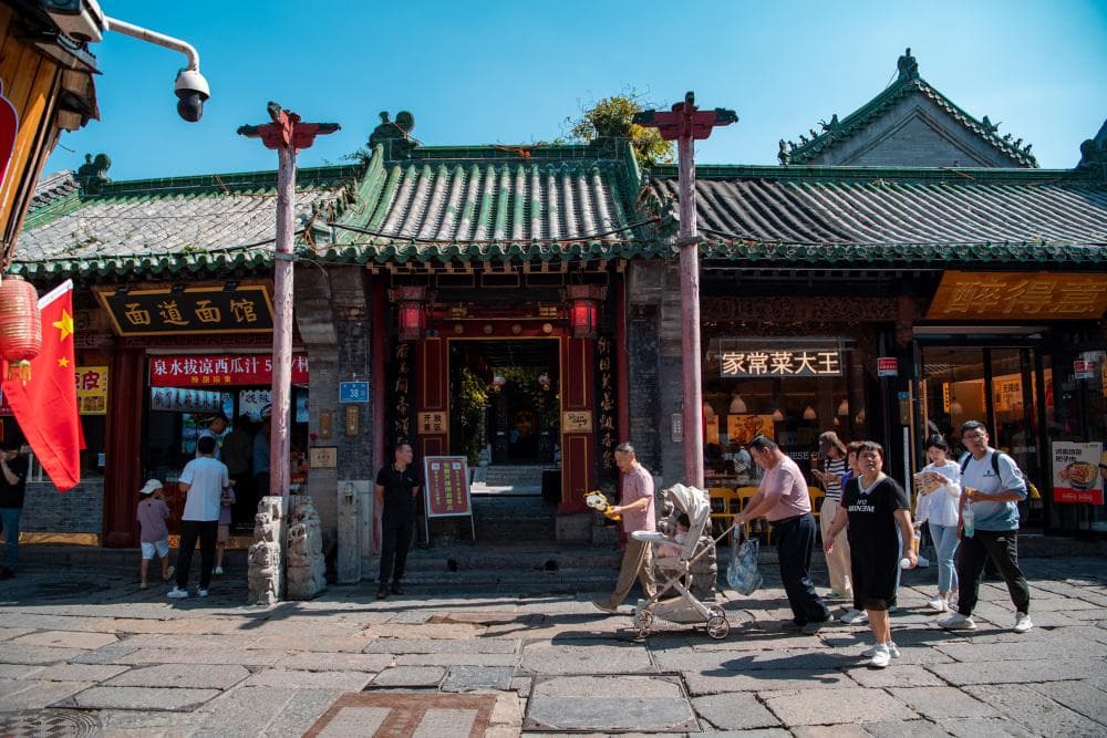 济南芙蓉街上的关帝庙，600余年的古建筑竟然是私人的？