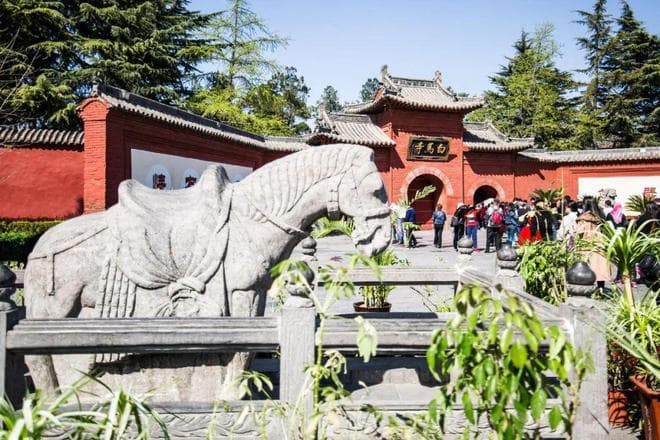 五副名寺古刹的禅意对联，道尽世间大智慧，点醒无数迷茫人！