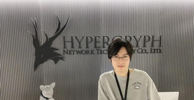 《明日方舟》制作人钟祺翔以创新美学设计，引领二次元游戏新潮流