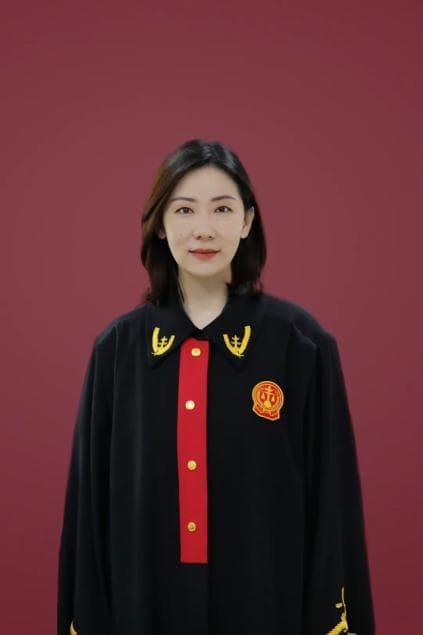 暖气管爆裂致楼下受损，法院：托管公司应担责