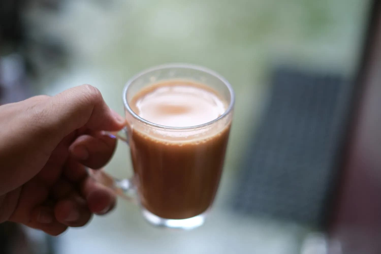 自制奶茶完全指南：从基础到创意，打造专属你的完美奶茶