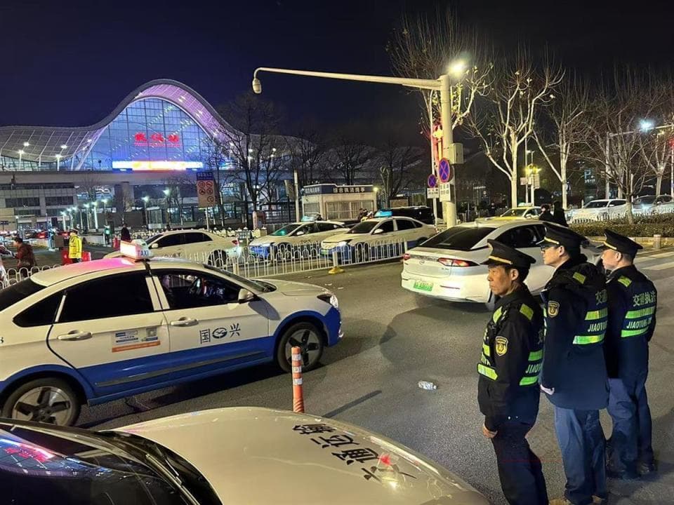 春节返程客流如何疏散，记者现场探访武汉火车站
