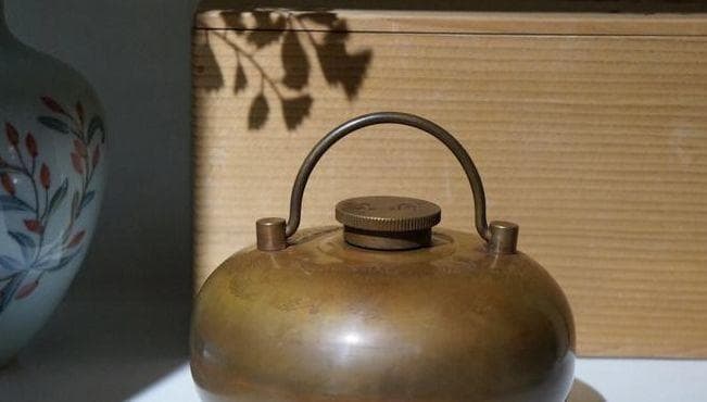 汤婆子：古代取暖神器的历史与文化