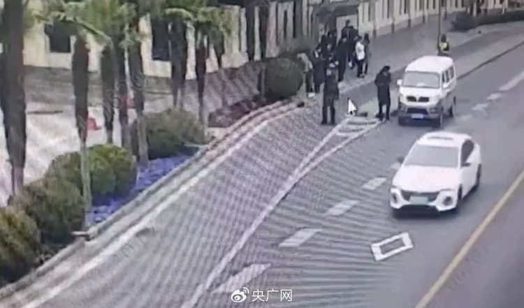 上海警方破获跨省“买分卖分”犯罪团伙，37名嫌疑人落网